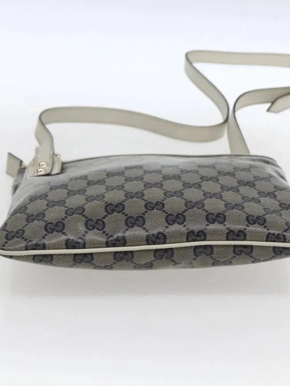 GUCCI GG Crystal Shoulder Bag Coated Canvas Navy Gold 257246 Auth 173553V - Picture 7 of 16